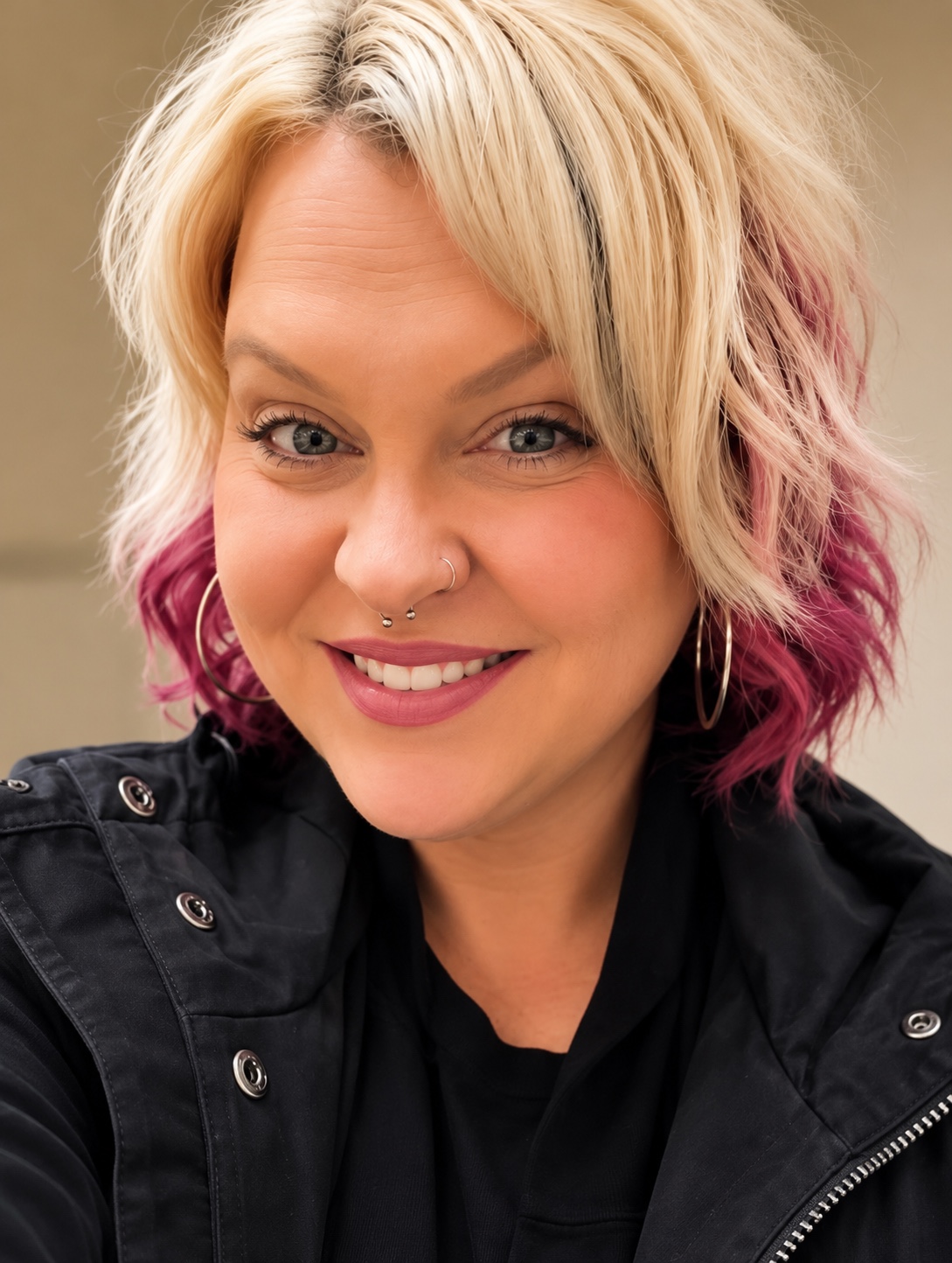 Portrait of Cassie, Stylist at Salon W in Lodi, California, specializing in men’s cuts, haircuts, vivid colors